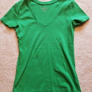 Lilly Pulitzer green v-neck tee